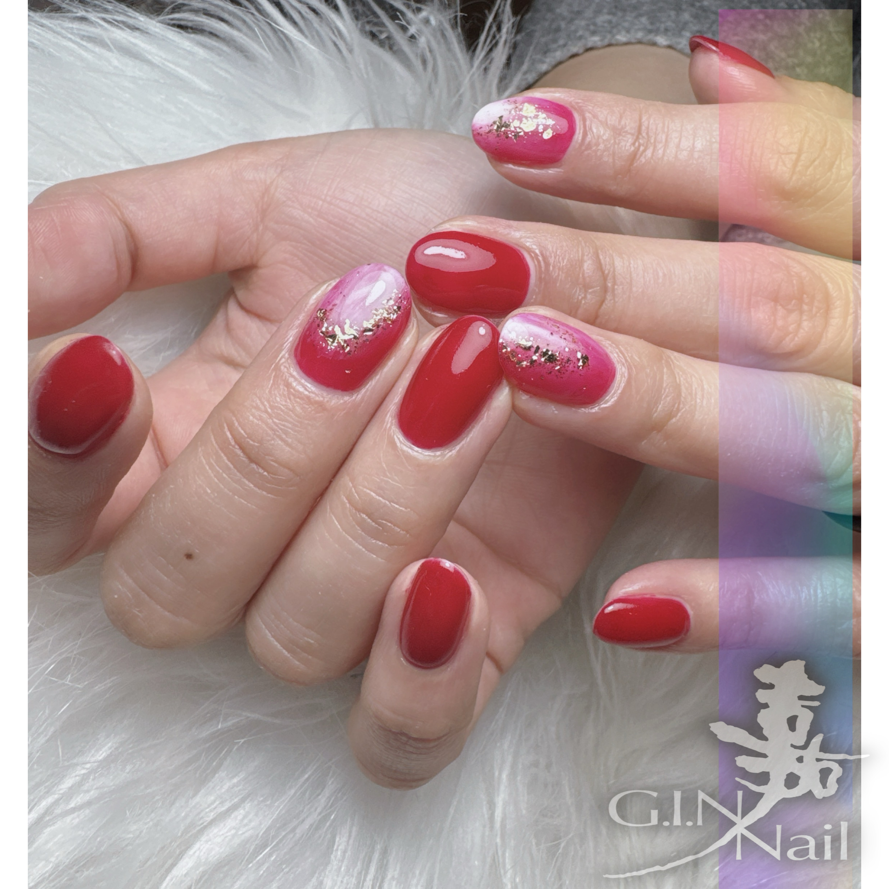 Single color with 4 fingers nails art 